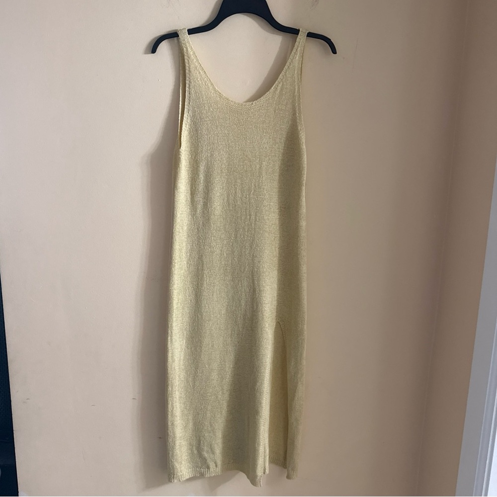 Elegant Yellow Sleeveless Dress